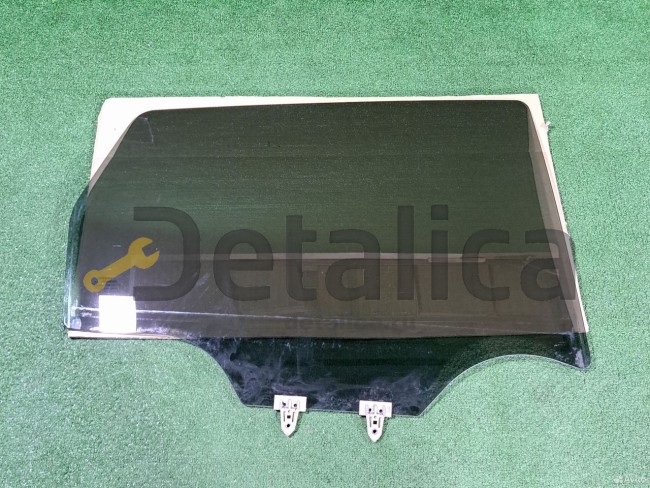 Стекло двери заднее правое Nissan Qashqai+2 