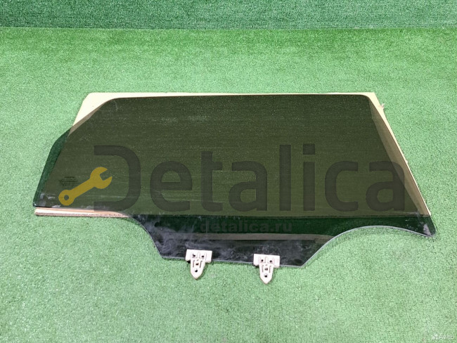 Стекло двери заднее правое Nissan Qashqai+2 