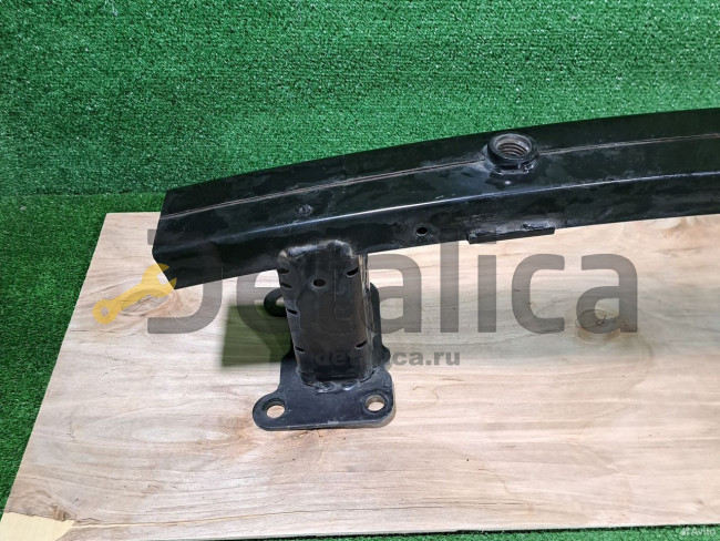 Усилитель переднего бампера Nissan Qashqai J10 Усилитель переднего бампера Nissan Qashqai J10