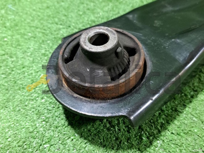 Рычаг передний правый Nissan Qashqai J10 