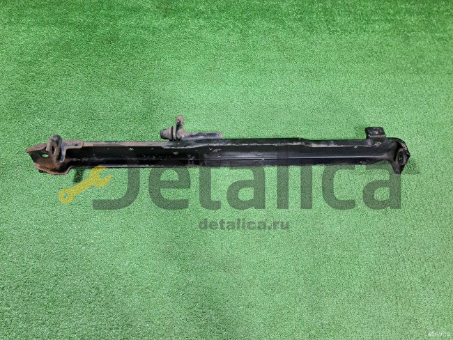 Кронштейн радиатора правый Nissan Navara D40 